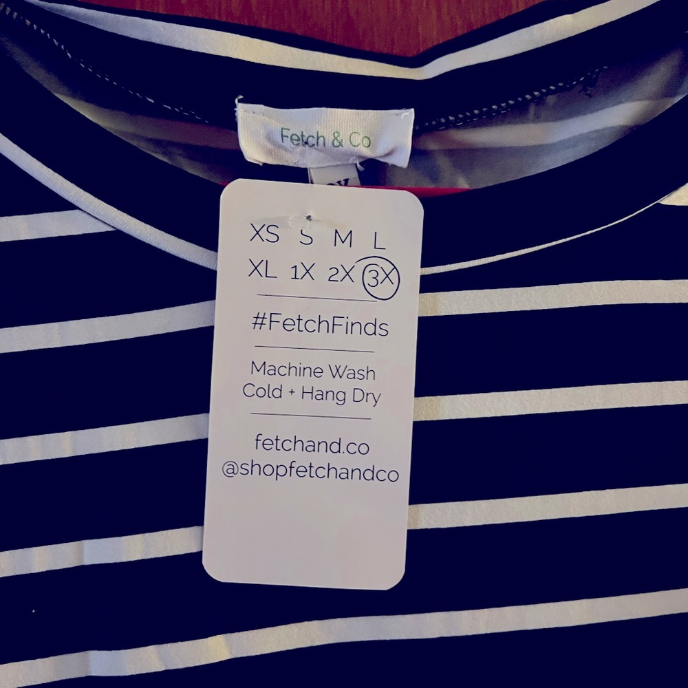 Black abs white tie around shirt